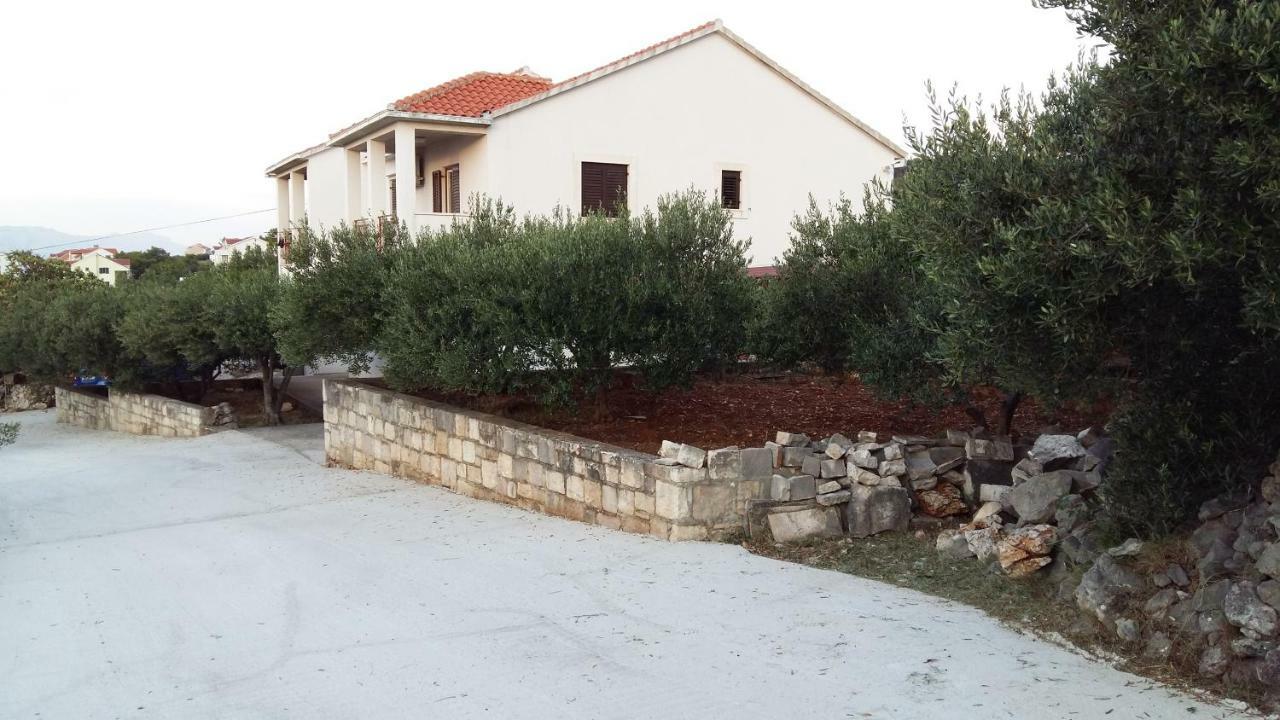 Apartment Viola Supetar Exterior foto